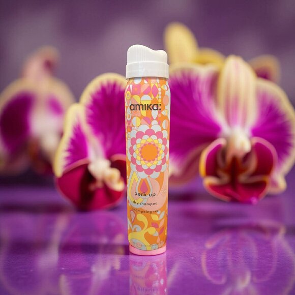 Amika Perk Up Power Up Dry Shampoo 5.3 oz and Dry Shampoo Travel size 1.8 oz - Picture 2 of 3